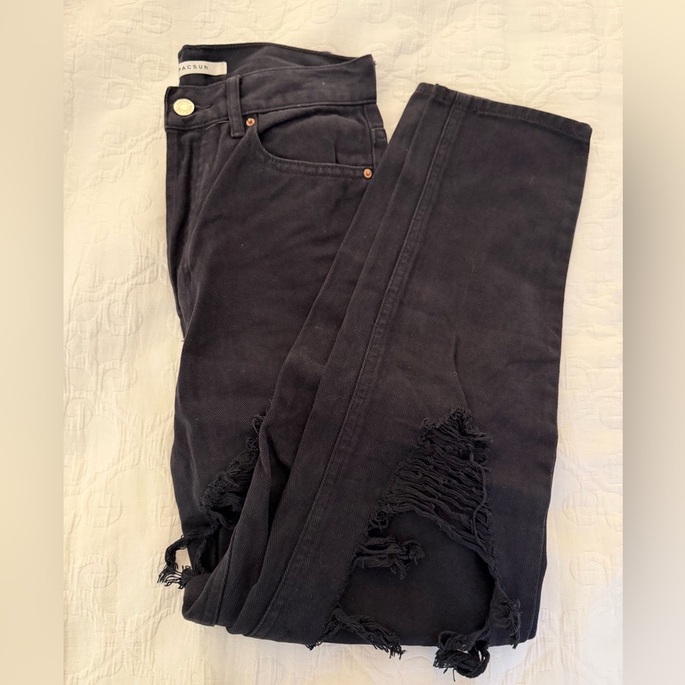 Pac-sun Black Distressed Straight Leg Women's Jeans